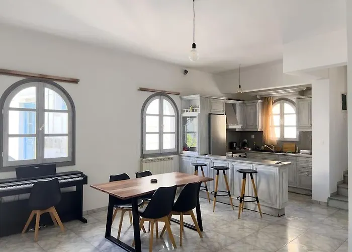 Naxian Downtown Tatil Evi