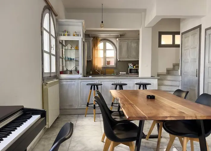 Naxian Downtown Tatil Evi