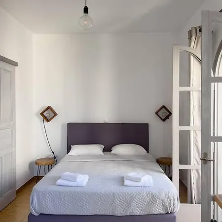 Naxian Downtown Ferienhaus *